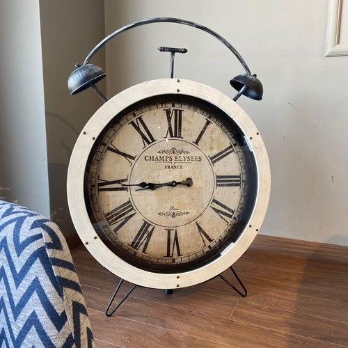 Beyler Ayaklı Çalar Saat Krem 1SAS-410